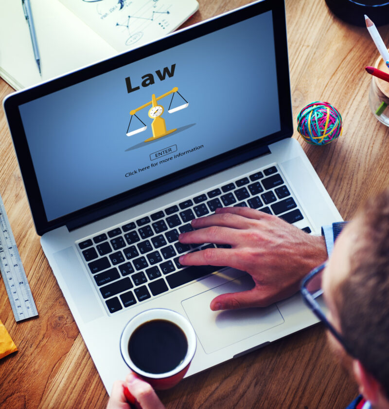 Are you looking to hire a reliable small business lawyer? Here is a quick guide on how to find the best attorney for your small business.