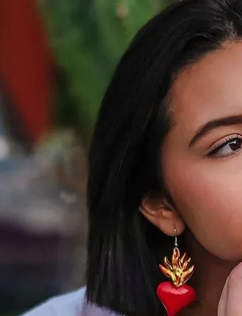 Angela Anguilar's finances