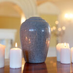 The Pros and Cons of a Business Credit Card