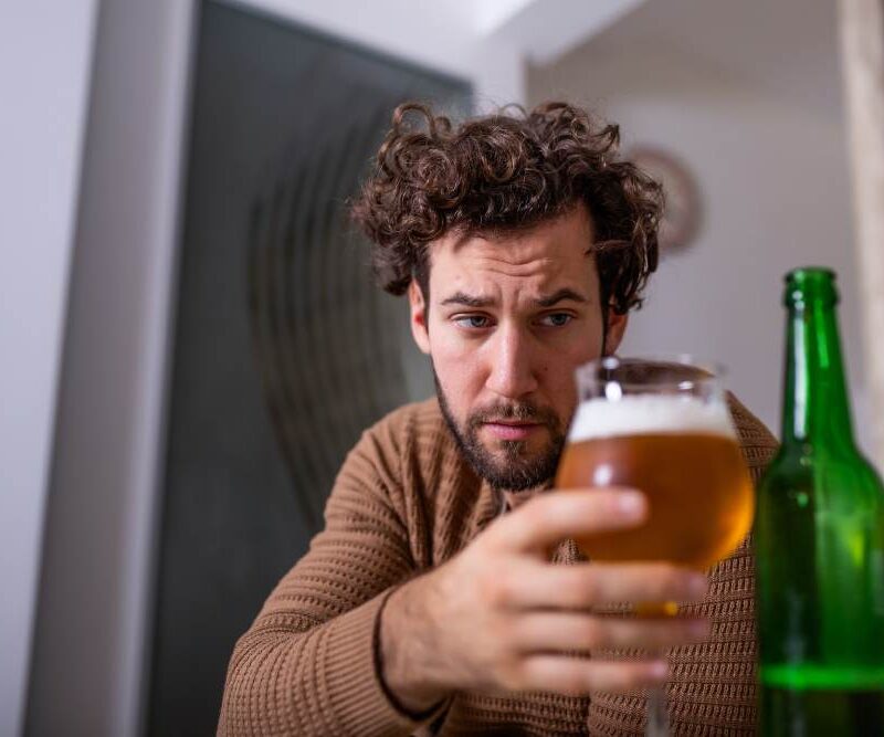 5 Facts Everyone Should Know About Alcohol Use Disorder - Angela Gallo ...