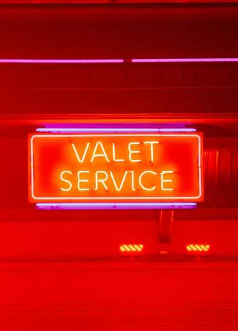 5 Key Benefits of Hiring a Professional Valet Service for Your Business