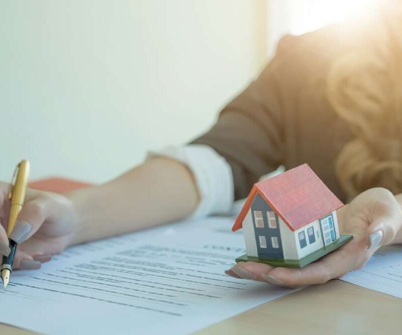 How to Evaluate and Compare Cash Offers For Your Home