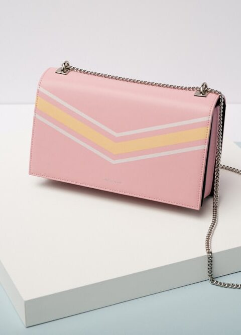 Compact Trunk Bags: Sophisticated Style for the Busy Fashionista