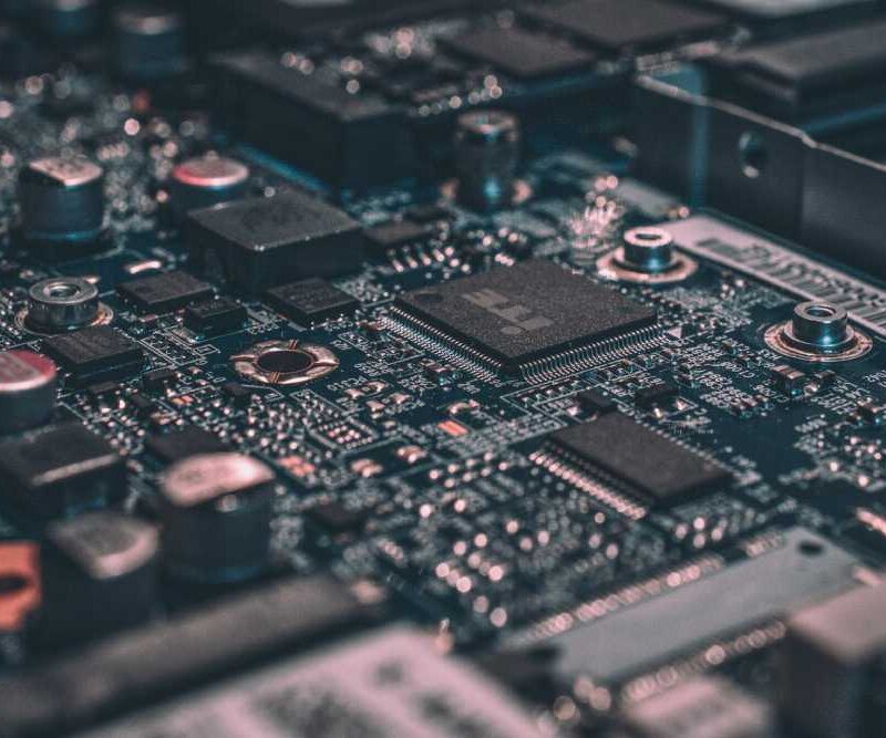 Exploring the Benefits of Electronics Recycling