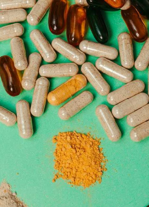 The Benefits and Considerations of Using Herbal Supplements for Wellness
