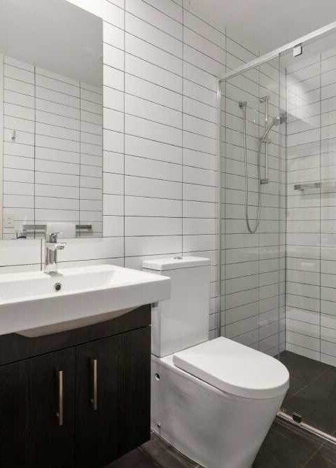 Right Fixtures and Fittings for Your Bathroom
