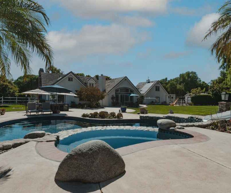 Crafting the Ultimate Backyard Pool