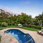 Resilient Roofing: Mitigating Storm Damage for Long-Term Protection