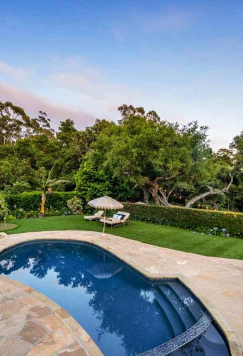 backyard pool landscaping ideas for you